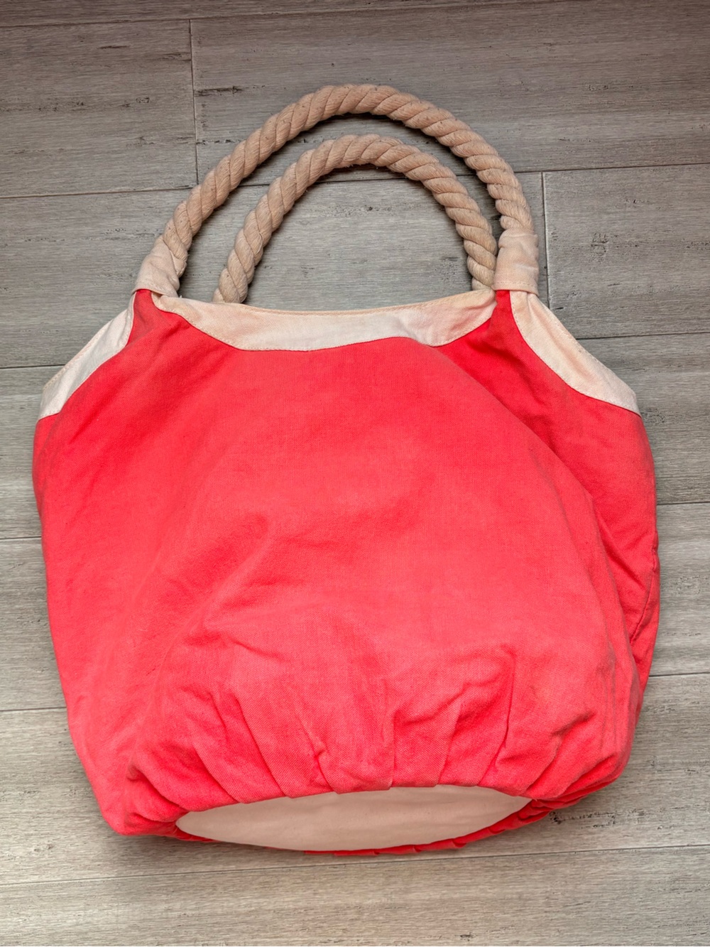 Bucket tote bag